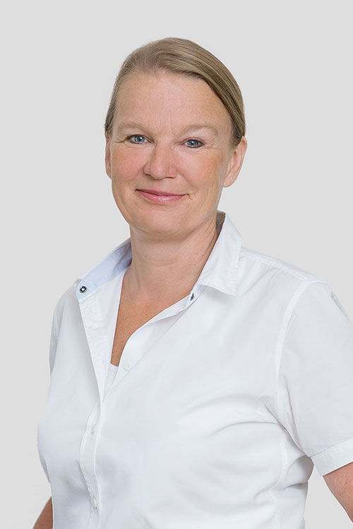 Dr. Christiane Neupert